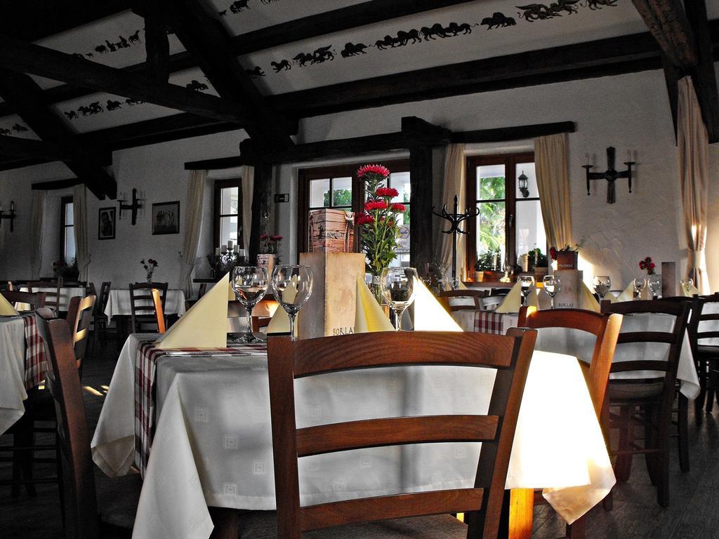 Hotel Kassai Fogado à Kaposmero Extérieur photo